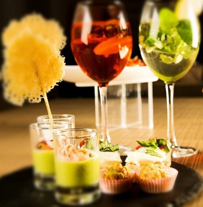 Cocktail & Happy Hour
